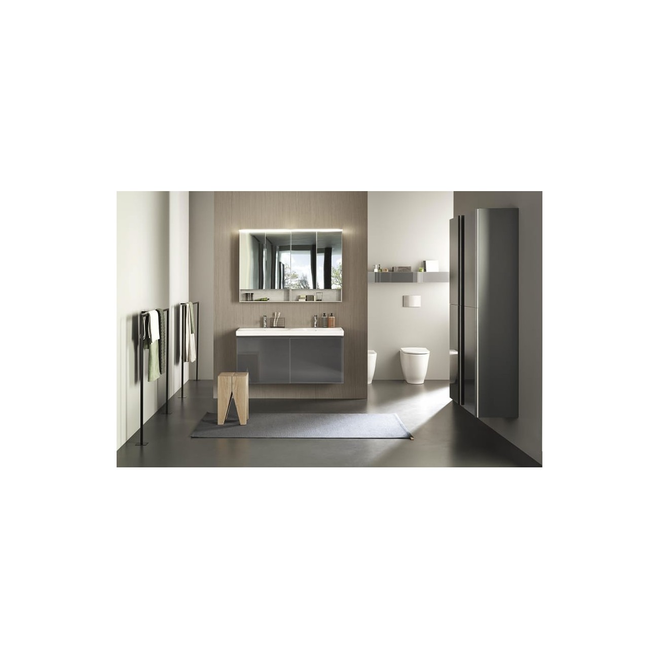 Bidet au sol Geberit Acanto, caréné jusquau mur