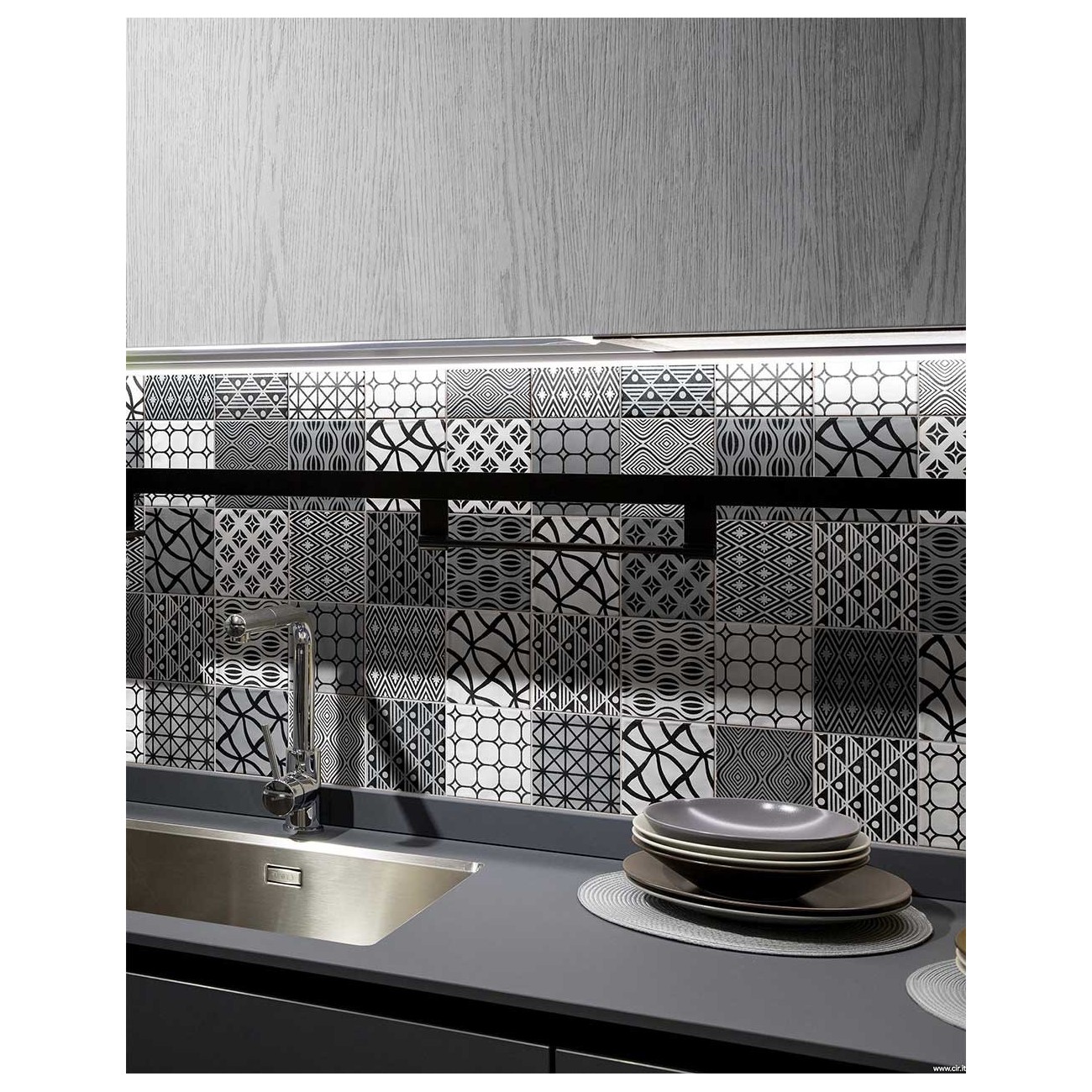 Cir KEY WEST DECORO WAVE MIX BLACK